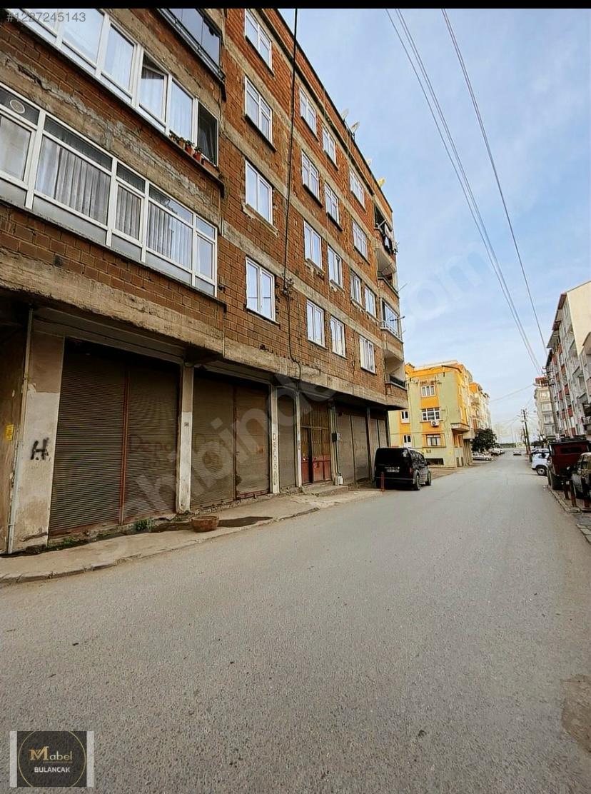 İŞLEK YOL ÜZERİ FIRSAT DÜKKAN